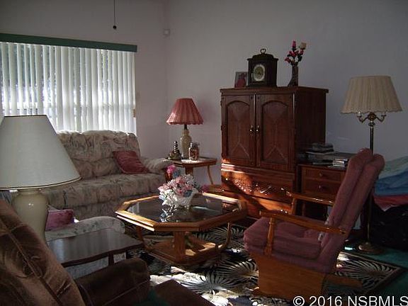 2nd image of 2723 Silver Palm Dr