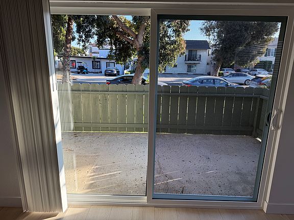 4th image of 1318 Hornblend St