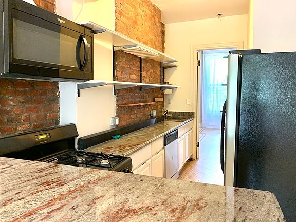 2nd image of 837 Prospect Pl APT 2