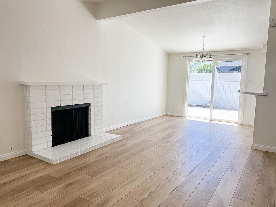 1st image of 2829 Lemon St #A