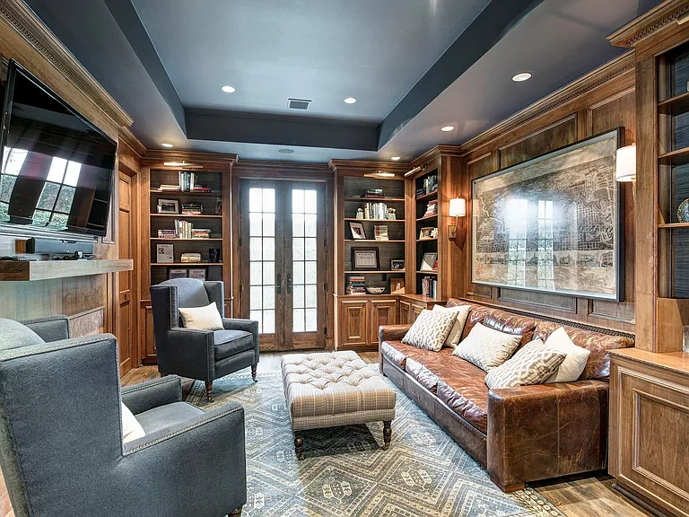3440 Locke Ln — Photo 8