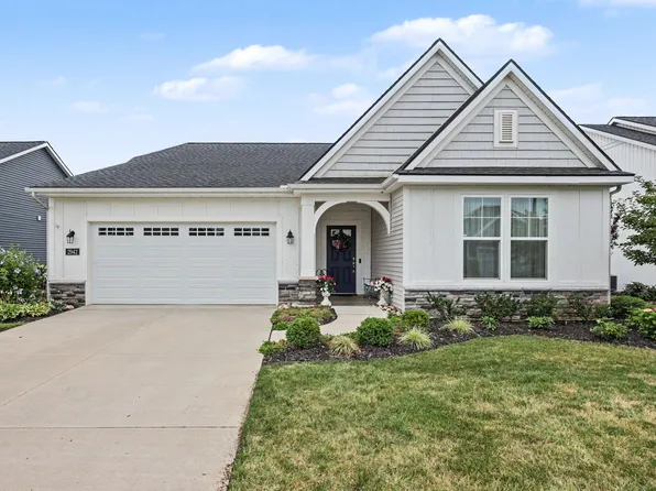 2942 Isle Water Dr, Belmont, MI 49306