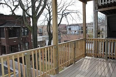 4th image of 3821 N Lakewood Ave APT 2