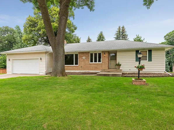 6 Alfred Blvd, Waconia, MN 55387