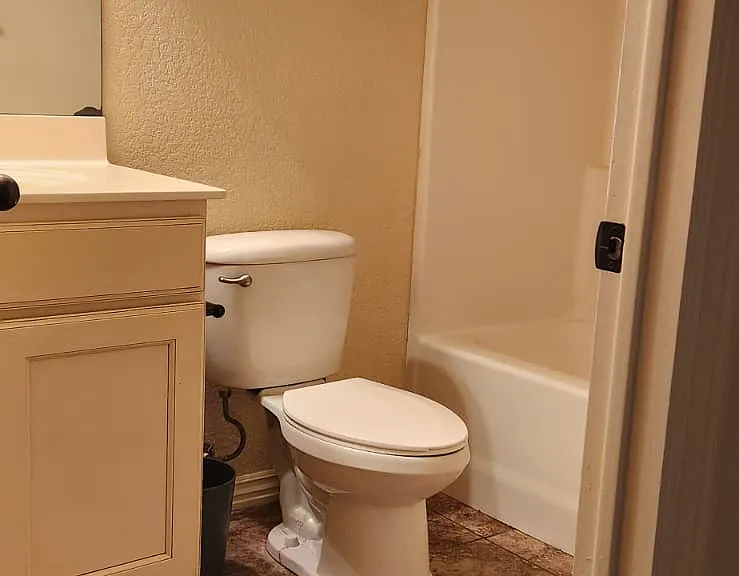 848 Oakwood Ct — Photo 15