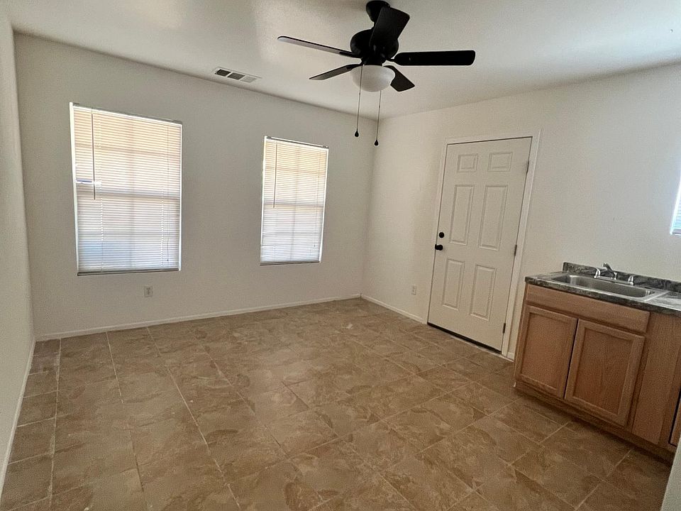 1st image of 53760 W Sienna Cir