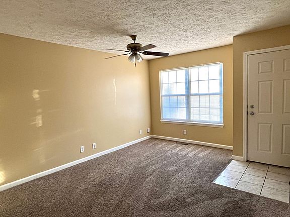 3rd image of 415 Fairington Ave
