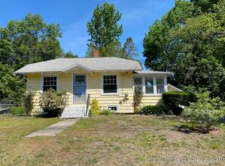 17 Madison St, Sanford, ME 04073