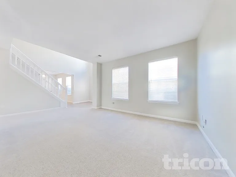 5873 Cobalt Dr — Photo 20