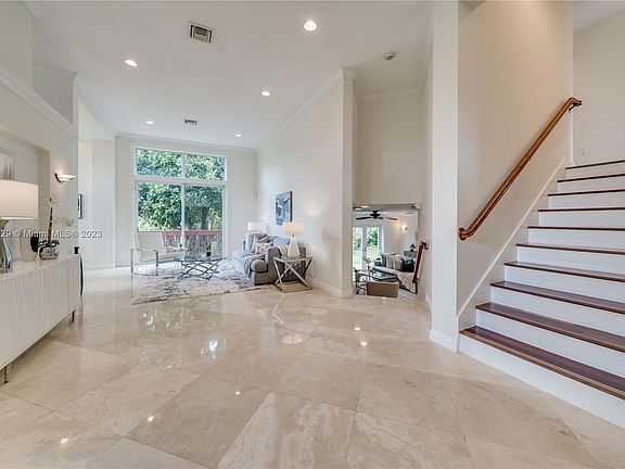 4th image of 11650 NW 21st St