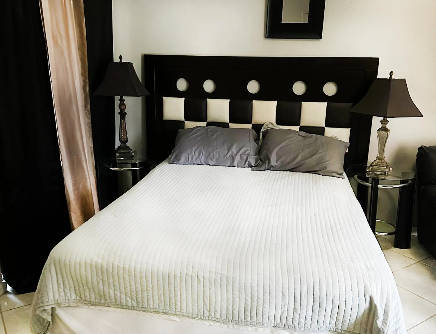 1 bed, 1.0 bath, 650 sqft, $1,250 — Photo 2