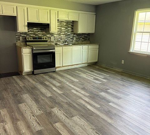 5th image of 117 Phylliss Cir #B