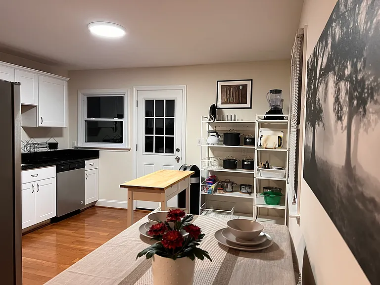 4907 Erie St #5 — Photo 5