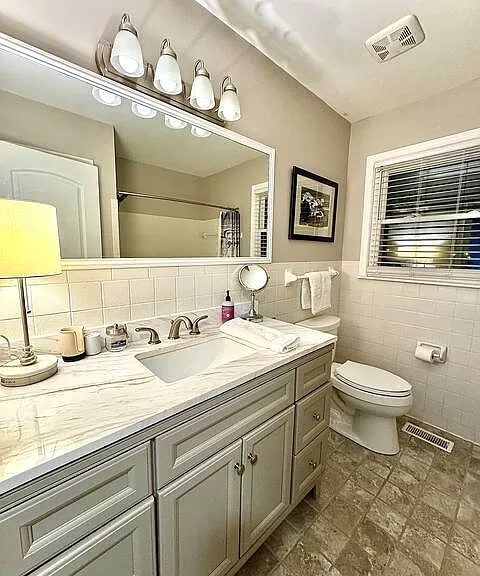 101 Connie Dr — Photo 31