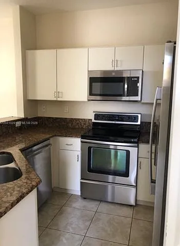 11823 SW 152nd Ct — Photo 3