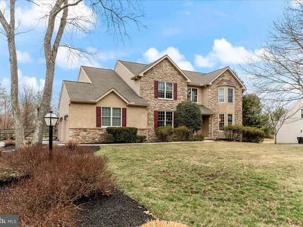 103 N Iroquois Ln, Chester Springs, PA 19425