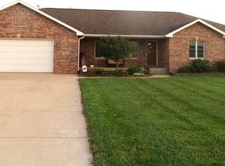 28645 Rock Ridge Dr, Rock Falls, IL 61071