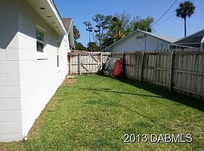 3rd image of 712 Sunview Pl