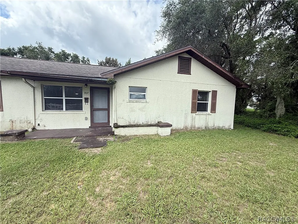2 bed, 700 sqft, $1,200 — Photo 1
