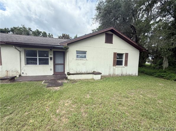 917 Zephyr St