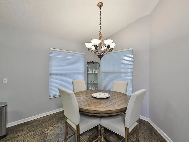 4523 Wild Plum Ln — Photo 8