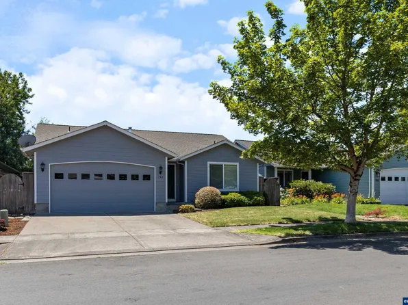 768 Whirlwind Dr NE, Albany, OR 97322
