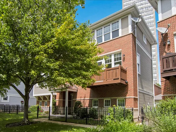 4922 S Cornell Ave APT F, Chicago, IL 60615