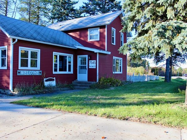 7545 Pine Island Dr NE