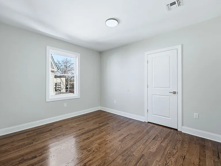46 Eppirt St #2 — Photo 16