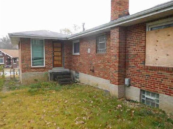 2nd image of 5701 Saloma Ave