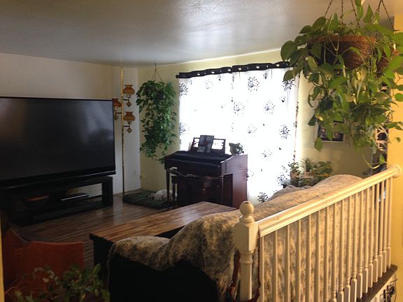Upstairs living room 