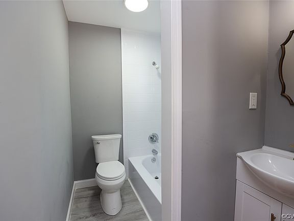 4th image of 1504 Circle Dr