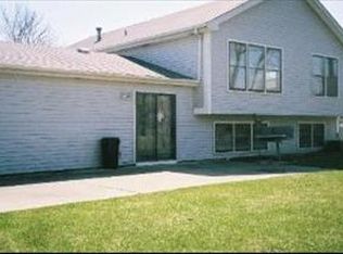 6 E Harbor Dr, Lake Zurich, IL