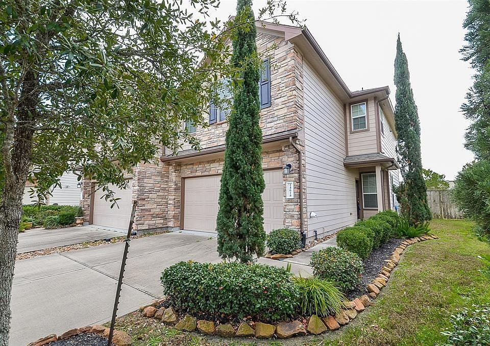 1st image of 24618 Folkstone Cir
