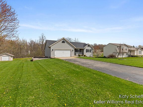 5th image of 2241 Avalon View Dr NE