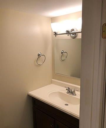 5th image of 2705 Octavia St #A