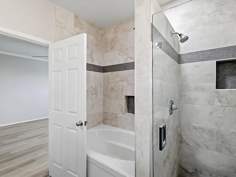 3116 Layla Creek Dr — Photo 14