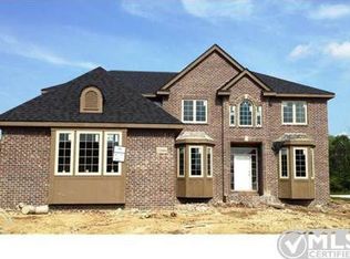 22660 St James Dr, Northville, MI 48167