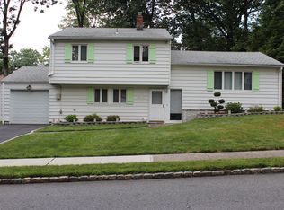 11 Bromley Dr, West Orange, NJ 07052