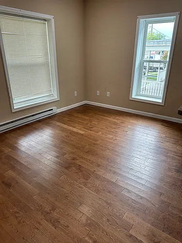 106 Ridgeway St Photo 1