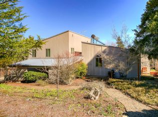 1012 Bellview Ave, Ashland, OR 97520