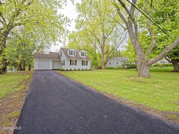 3 Sunset Drive, Altamont, NY 12009