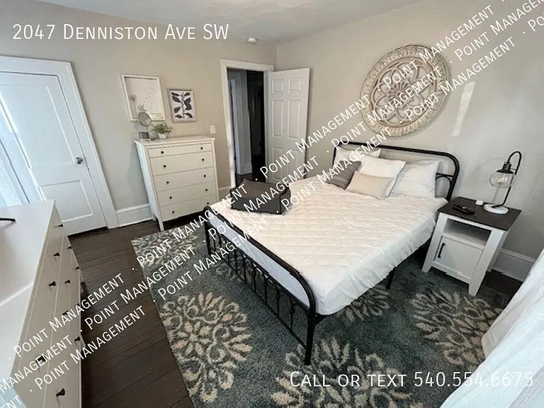 2047 Denniston Ave SW — Photo 6