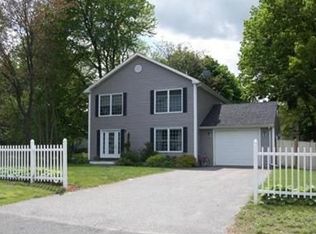 34 Baldwin St, North Andover, MA 01845