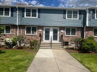 88 Hooper Rd UNIT 88, Dedham, MA 02026