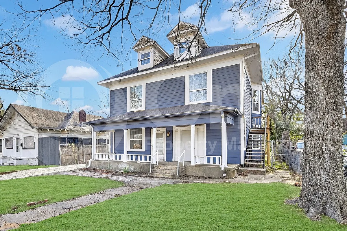 3 bed, 1.0 bath, 1500 sqft, $1,449 — Photo 2
