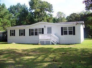 914 Lightwood Dr, Newport, NC 28570