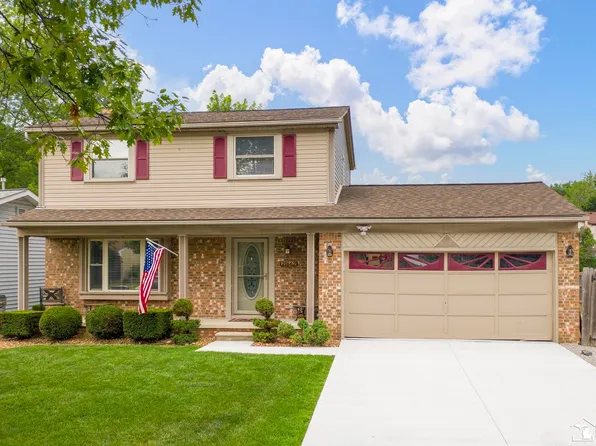 21862 Bellwood St, Woodhaven, MI 48183