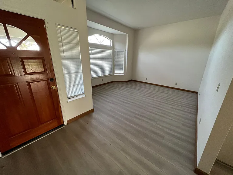 4630 Whitney Blvd — Photo 3