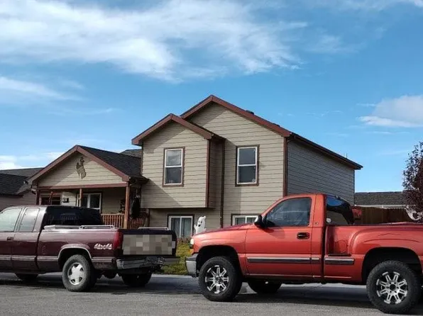 862 Fossil Butte St, Mills, WY 82644